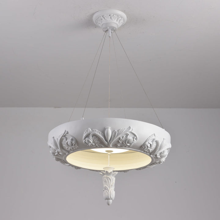 Rococo lampadario in composito di gesso e