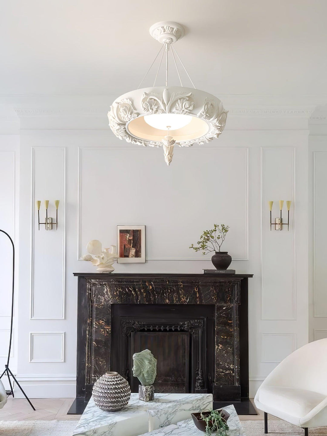 Rococo lampadario in composito di gesso e