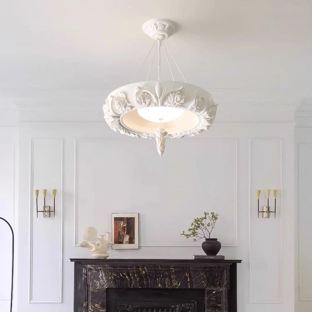 Rococo lampadario in composito di gesso e