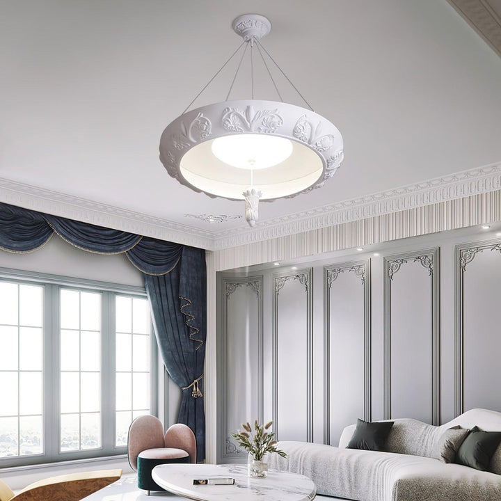 Rococo lampadario in composito di gesso e