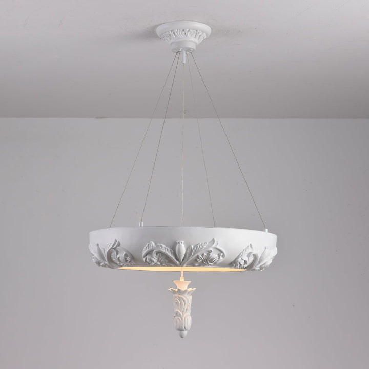 Rococo lampadario in composito di gesso e