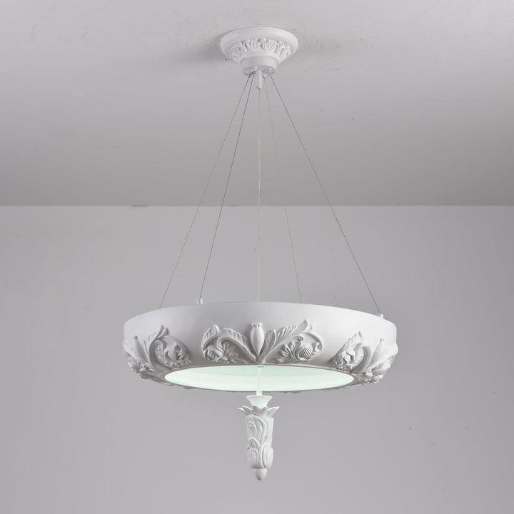 Rococo lampadario in composito di gesso e
