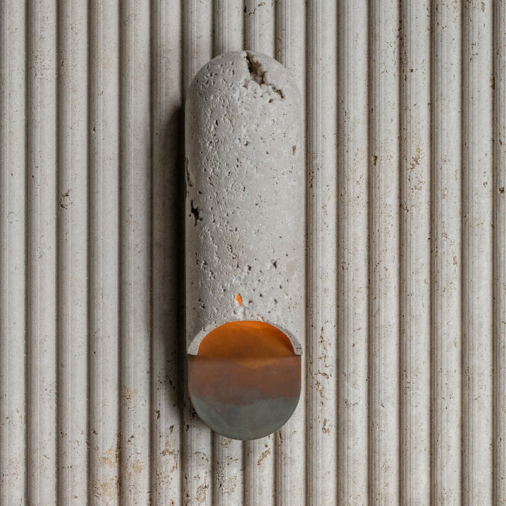 Capsule lampada da parete in marmo travertino Giallo in ottone