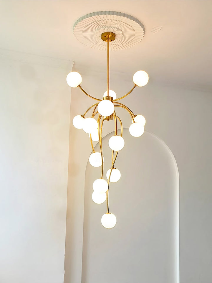 Astralyn lampadario globo in ottone