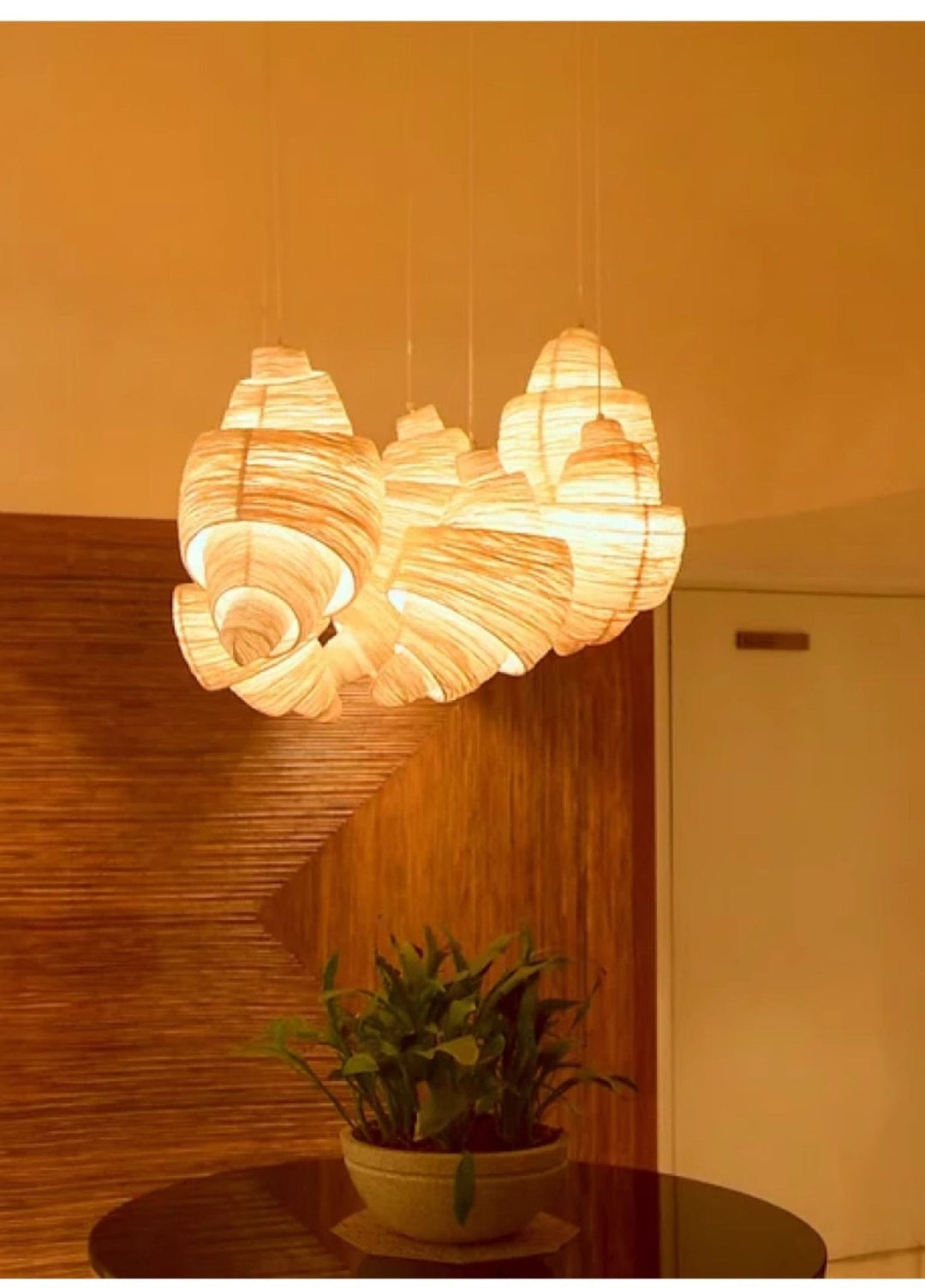 Croissant lampada a sospensione in tessuto