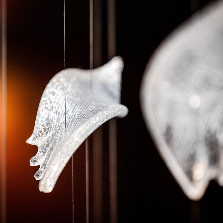 Zathaara lampadario Forma Piuma in vetro