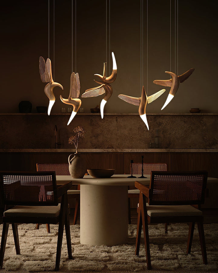 Elsilor lampada a sospensione Avian-Inspired in legno