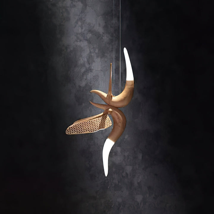 Elsilor lampada a sospensione Avian-Inspired in legno