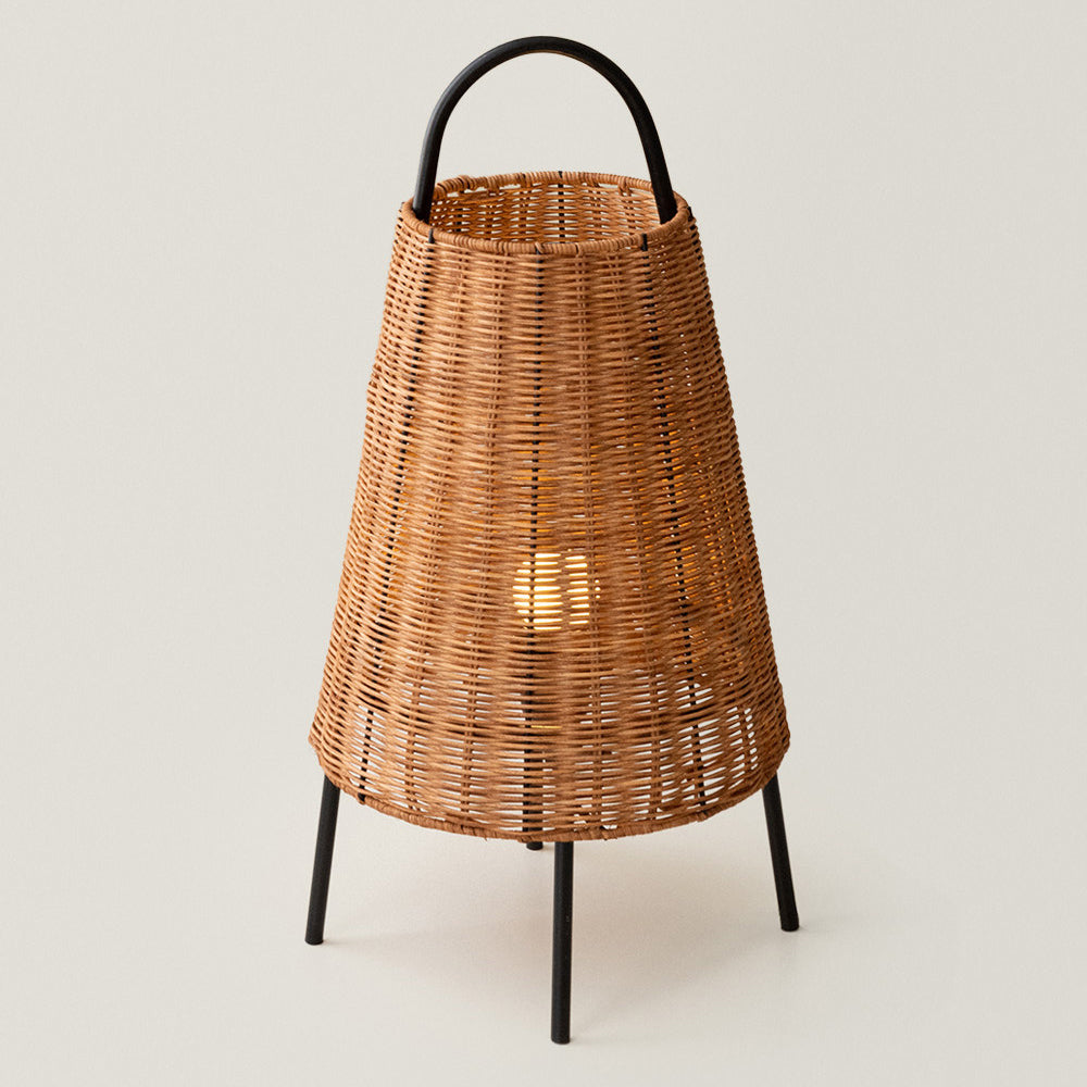 Ravora lampada da tavolo in rattan naturale stile costiero