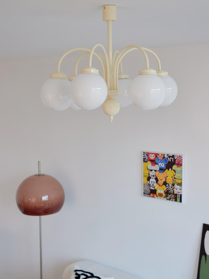 Velaora lampadario in vetro opaco crema a globo