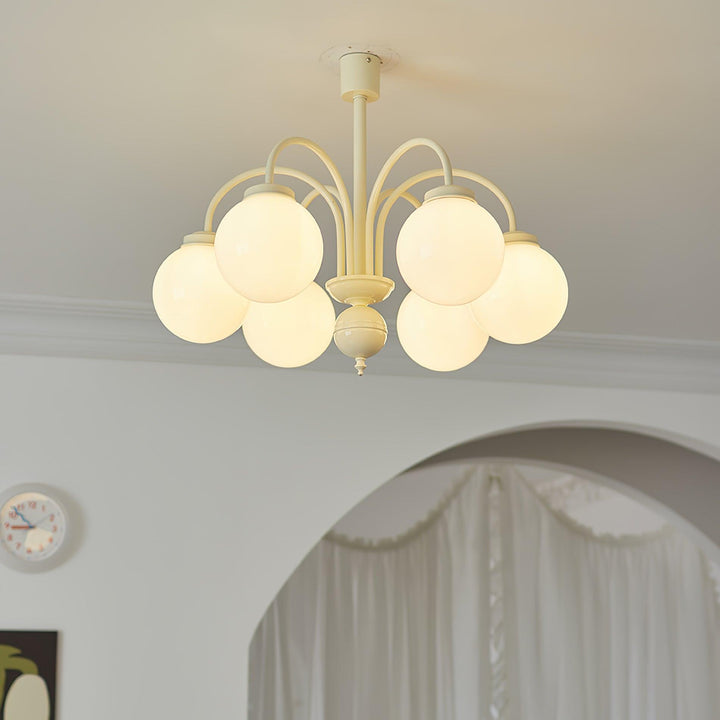 Velaora lampadario in vetro opaco crema a globo