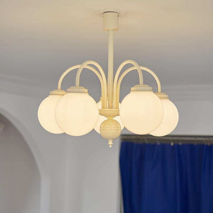 Velaora lampadario in vetro opaco crema a globo
