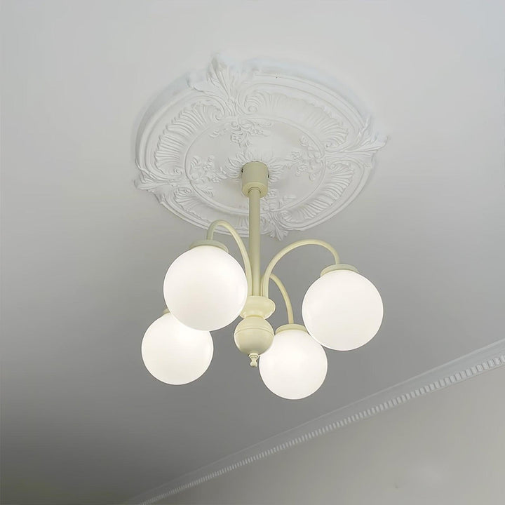 Velaora lampadario in vetro opaco crema a globo