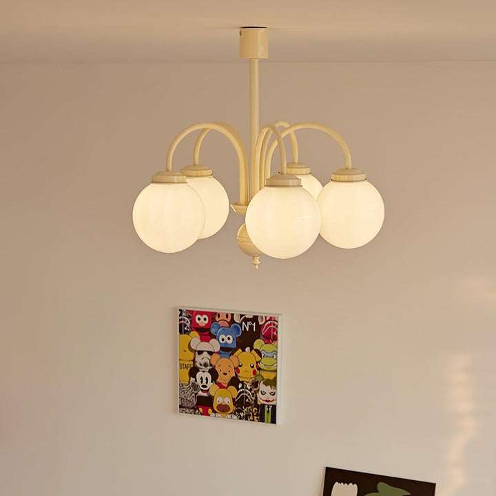 Velaora lampadario in vetro opaco crema a globo