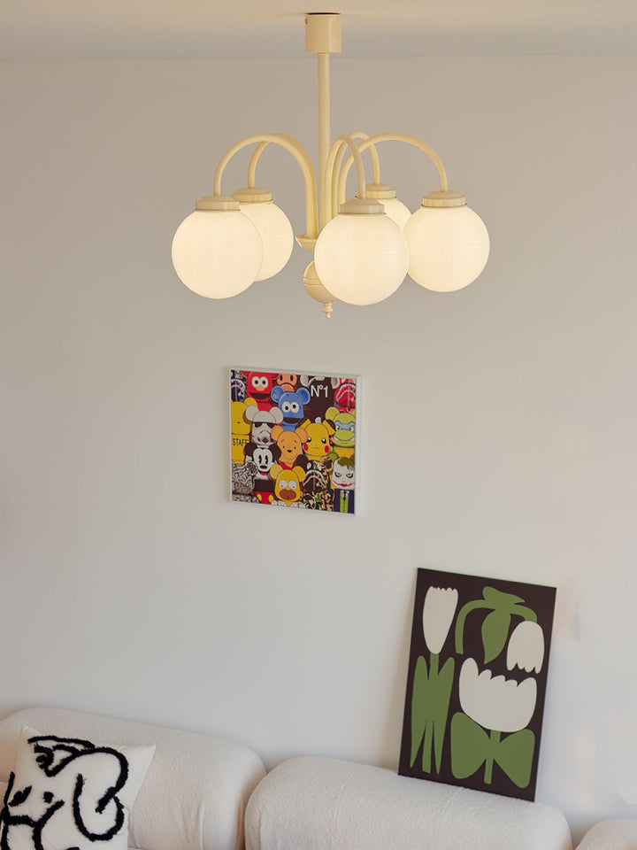 Velaora lampadario in vetro opaco crema a globo