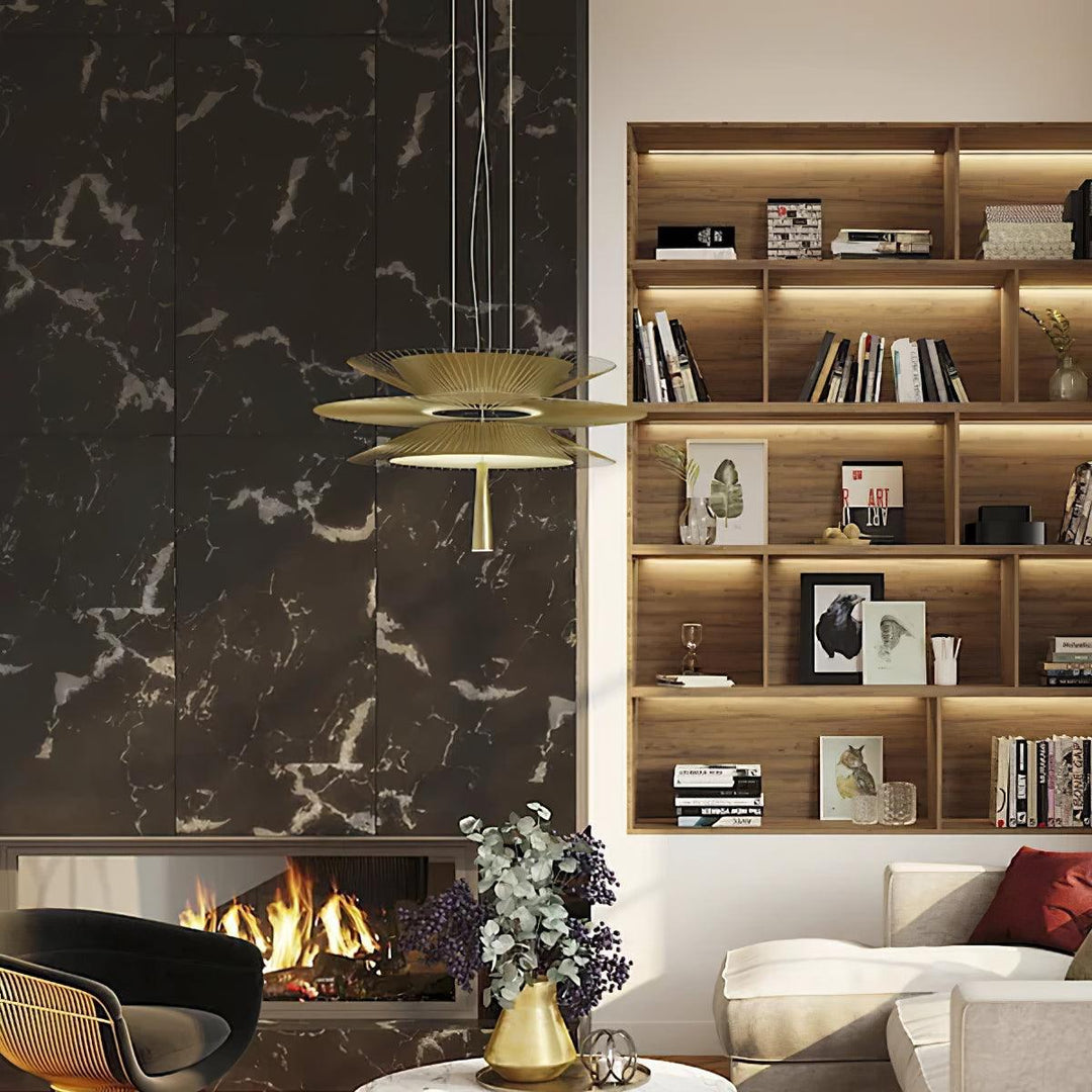 Lampadario a struttura filare stratificata con effetto scultoreo, audace e moderno