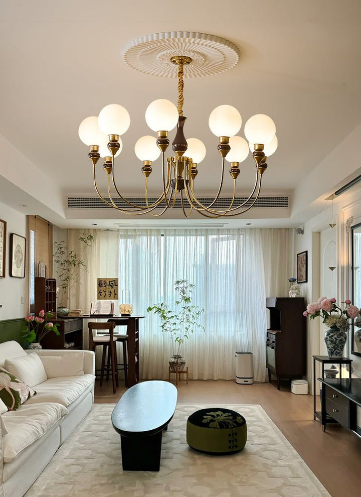 Eiruella lampadario Bracci in ottone globi in vetro Smerigliato