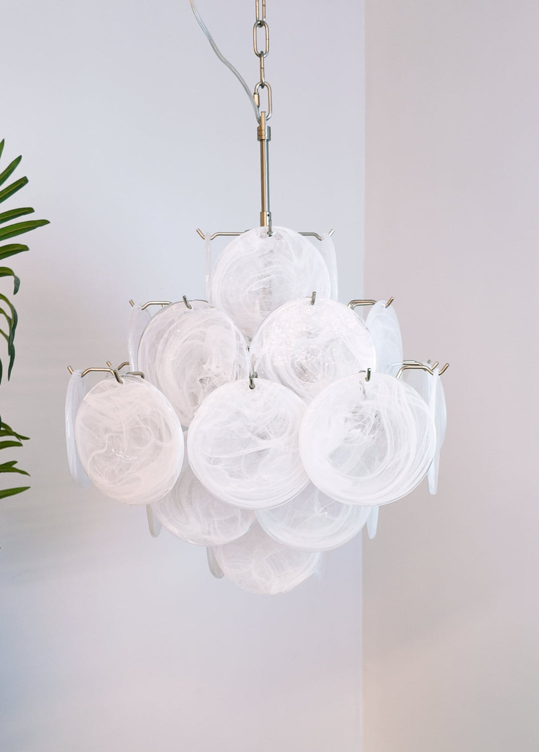 Liorinelle lampadario in vetro bianco Murano a Disco grappolo