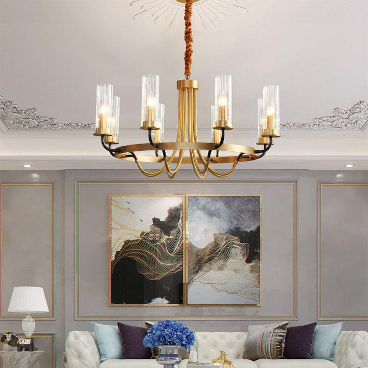 Lampadario con cornice rotonda nera e bracci in ottone, paralumi a coste in vetro