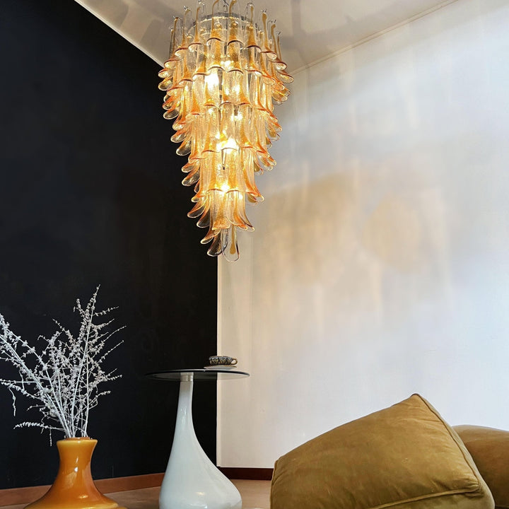 Eirinira lampadario petali in vetro di Murano dorato a Cascata Stratificata