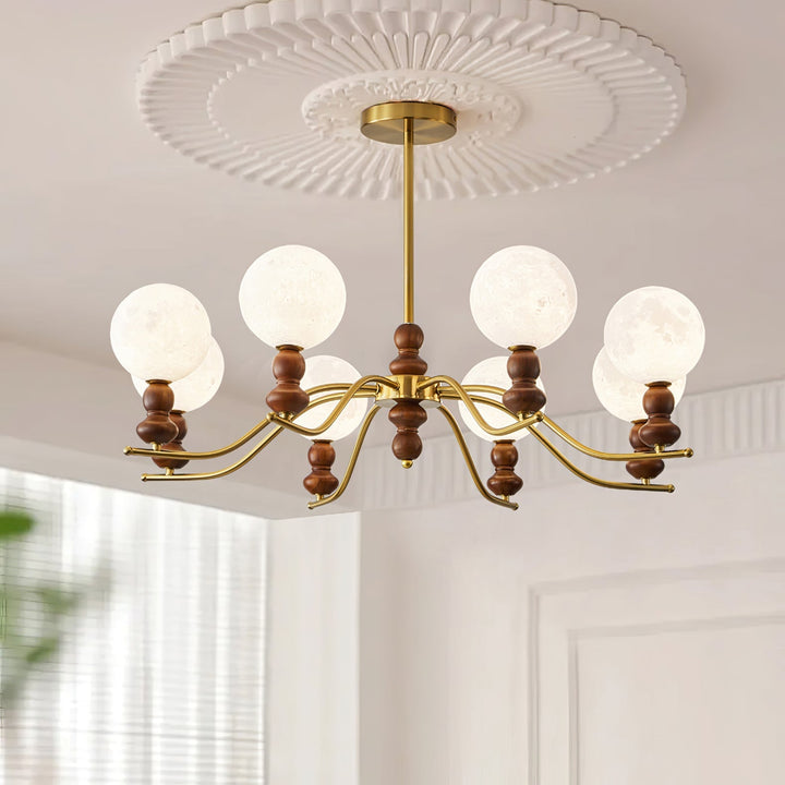 Elvivira lampadario in ottone e legno con globi Lunari Eleganti