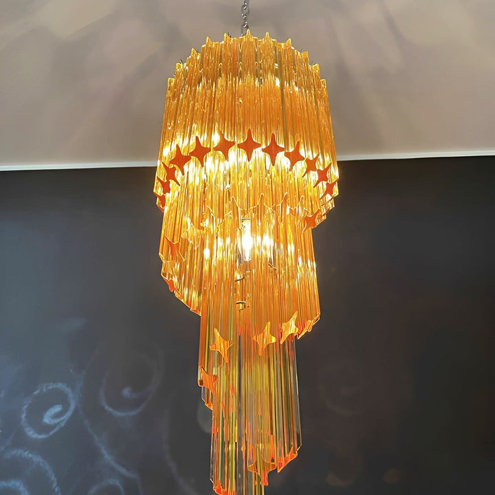 Reninelle lampadario a spirale con prismi rosa stratificati