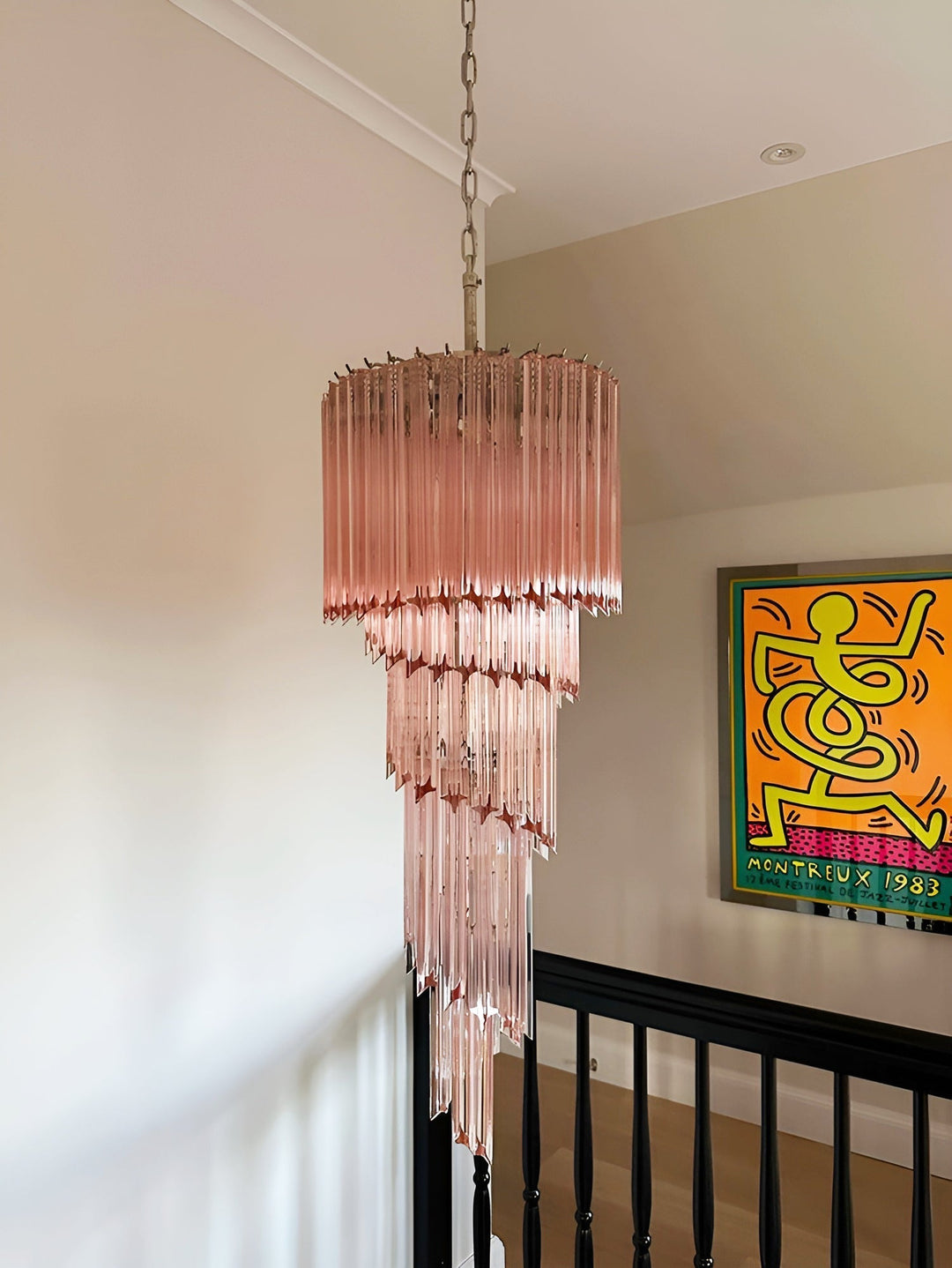 Reninelle lampadario a spirale con prismi rosa stratificati