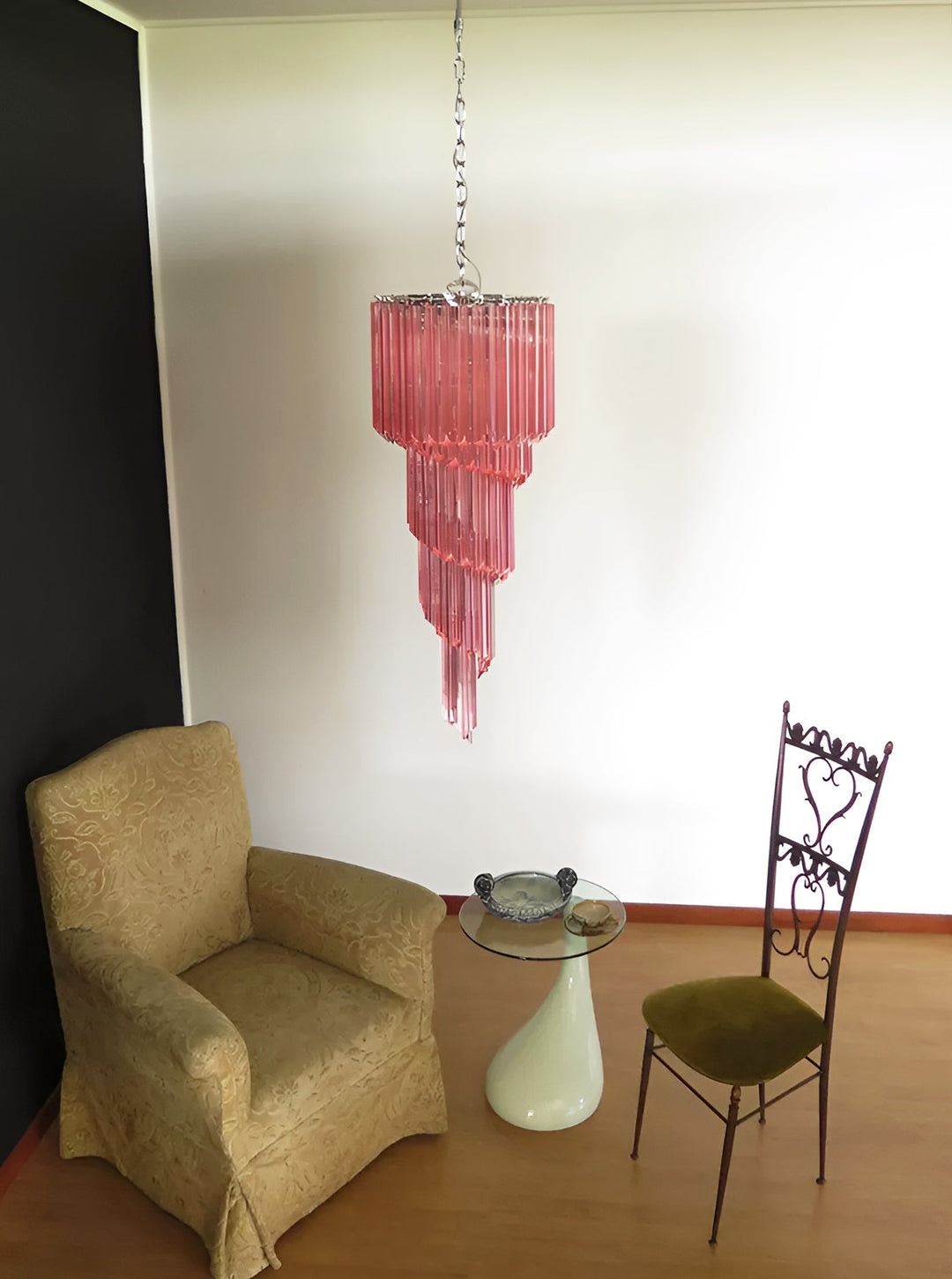 Reninelle lampadario a spirale con prismi rosa stratificati