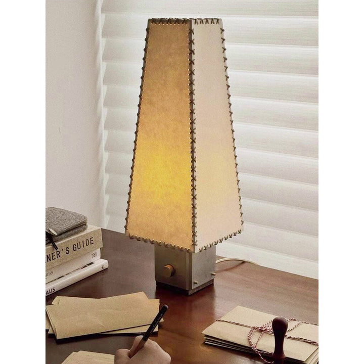Stitcher lampada da tavolo