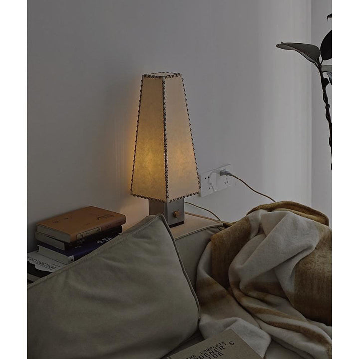 Stitcher lampada da tavolo