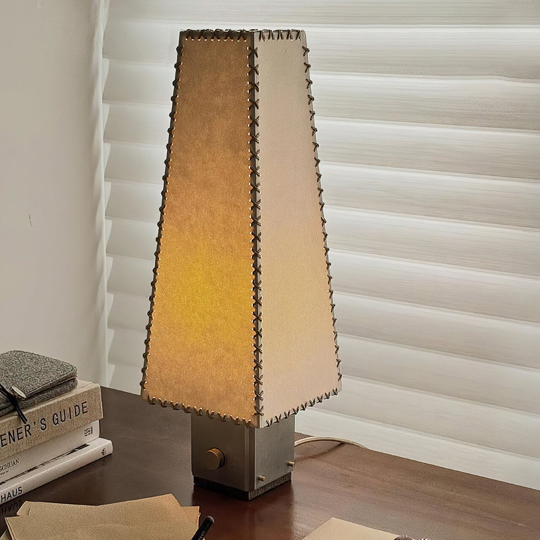Stitcher lampada da tavolo