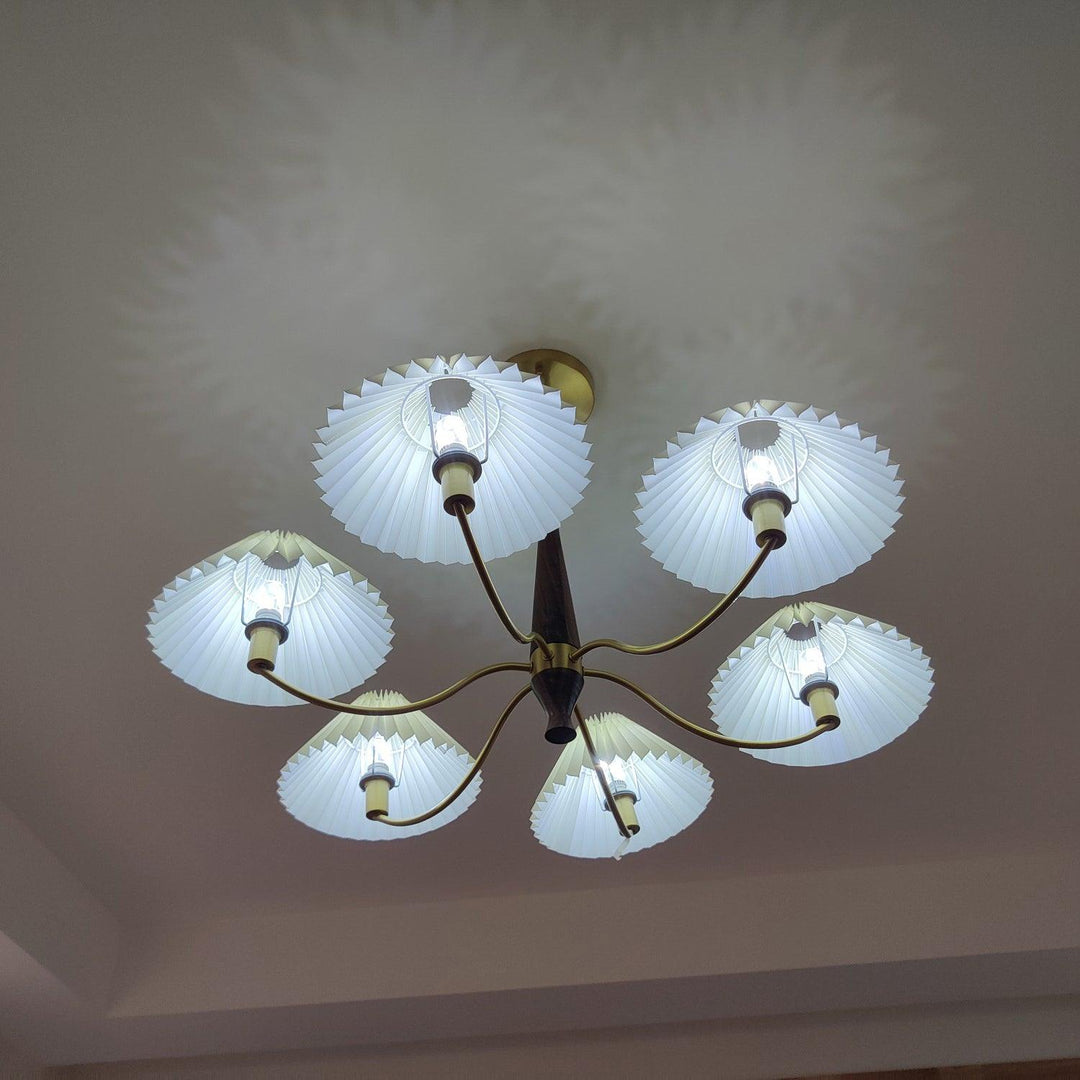 Elaorira lampadario bianco con paralume a pieghe