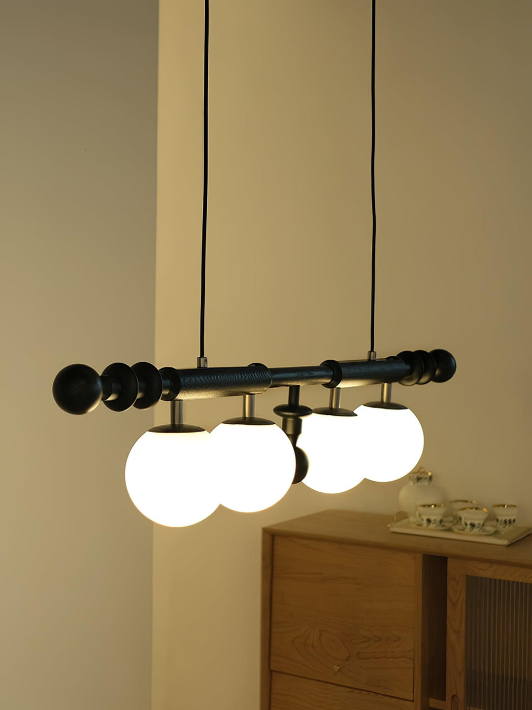 Elvalelle lampadario Colonna Romana legno di Noce vetro