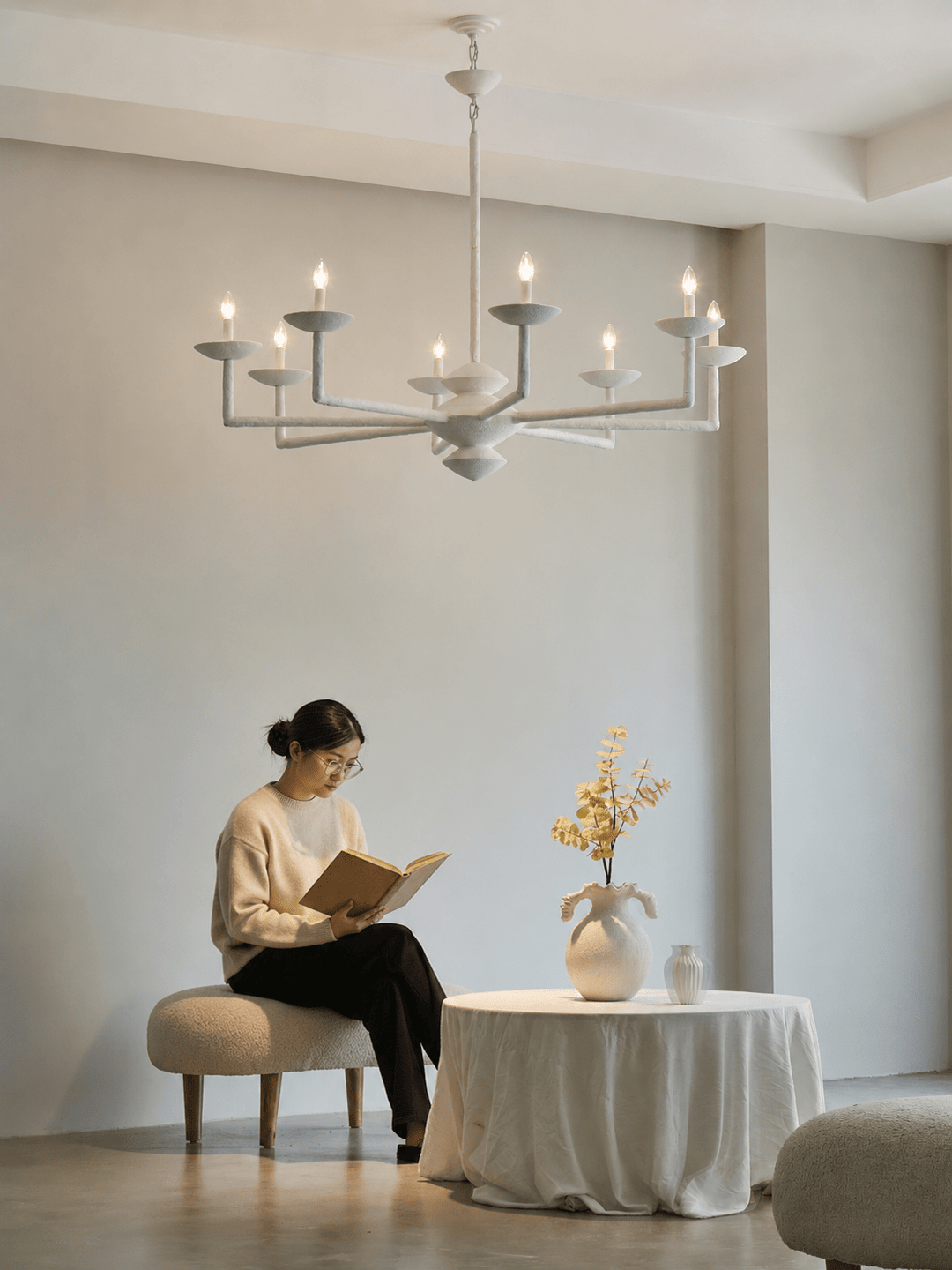 Sculptural lampadario in composito di gesso