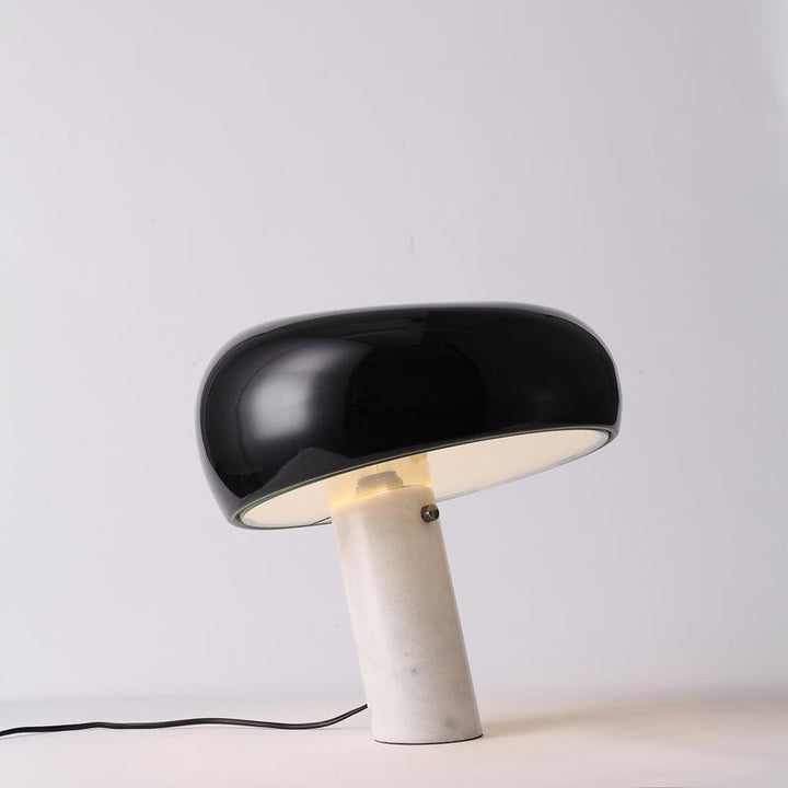 Nucleus lampada da tavolo in marmo
