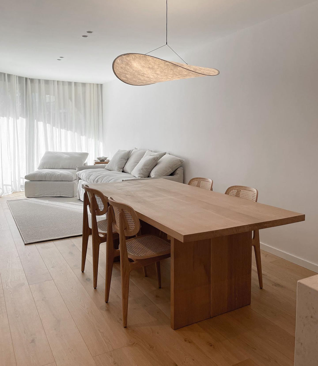 Tense Tyvek Pendant Lamp - Blowlighting