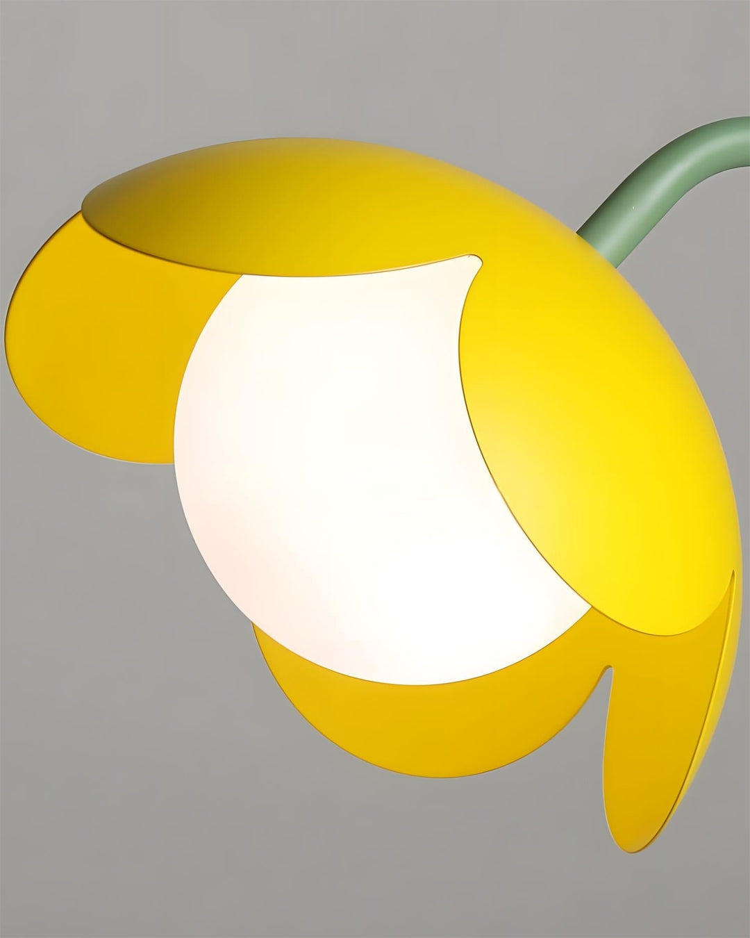Tulip lampada da tavolo