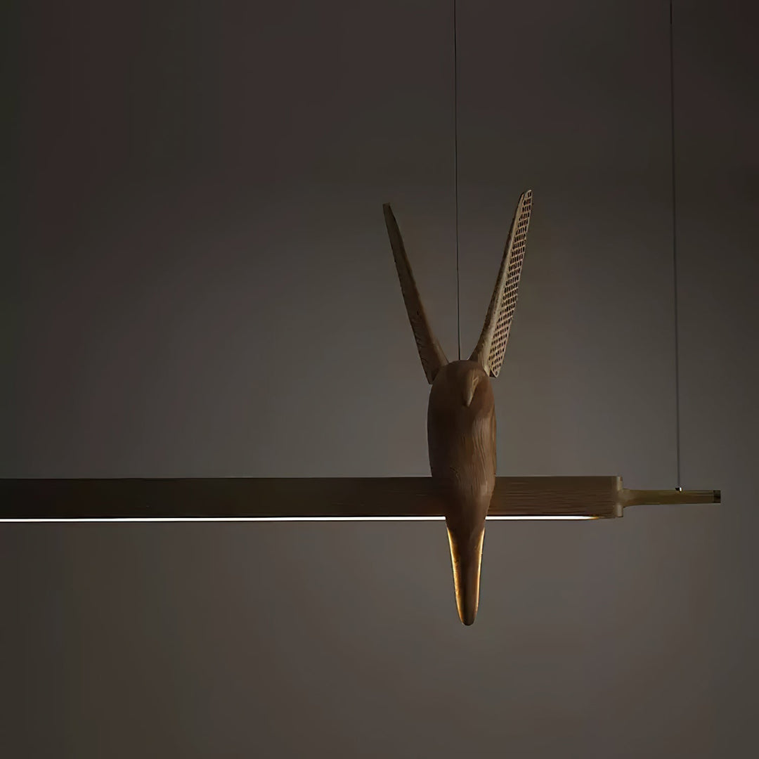 Varinisra lampada a sospensione in legno scolpito