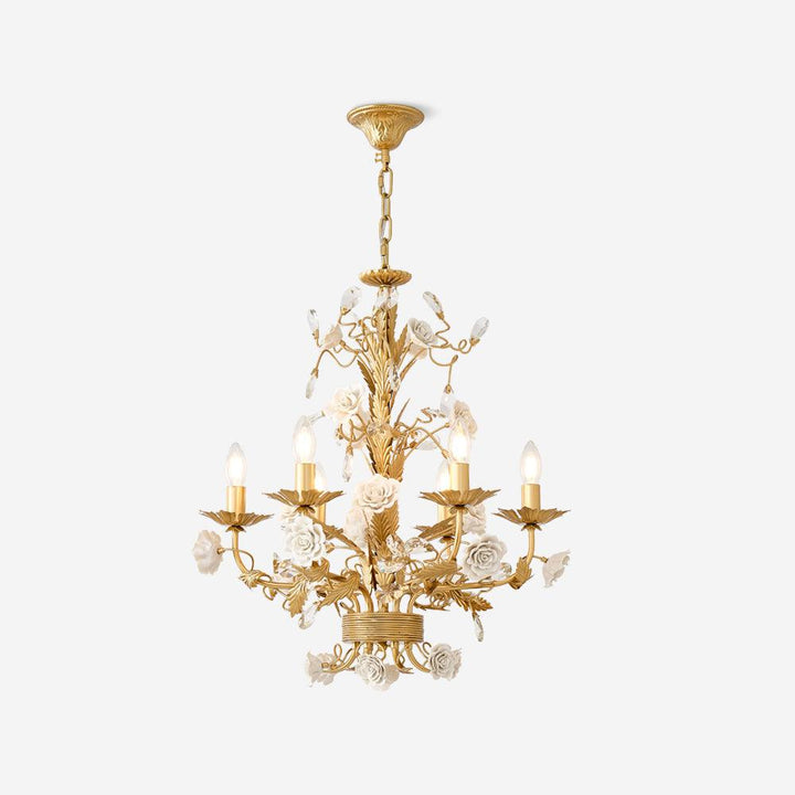 Lampadario in metallo ornato con rose di porcellana e cristallo, classico e lussuoso