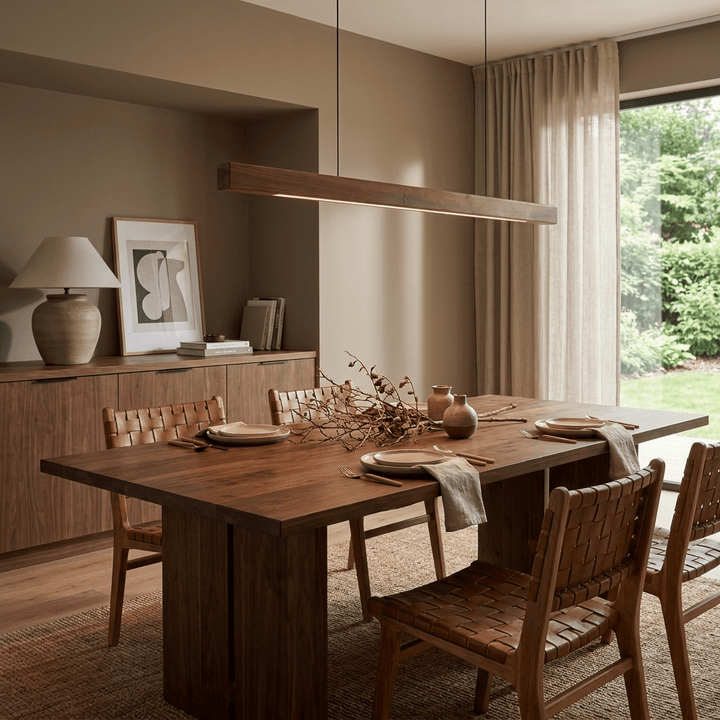 Lampada a sospensione lineare in legno color noce